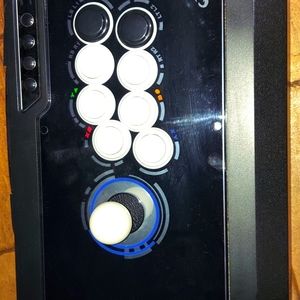 Q4.RAF. GAMING CONTROLLER
